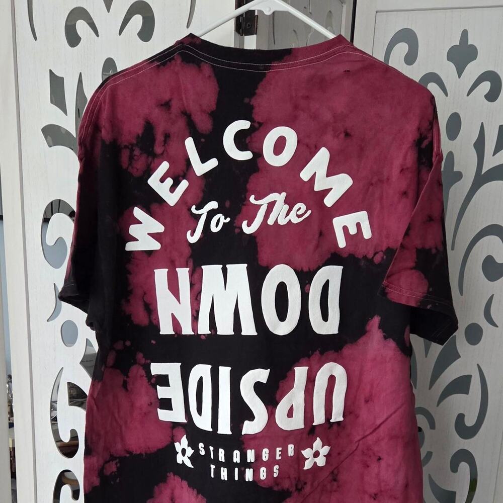 PacSun Stranger Things Welcome to the Upside Down red black Tie Dye Tee L NWOT
